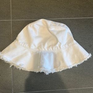 Princess Polly White Bucket Hat
